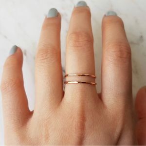Rosegold 14k gold filled set of two hammered rings size 4